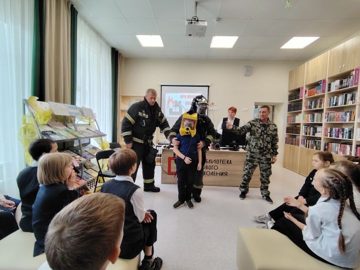 Занятие по безопасности провели в Елыкаевской библиотеке