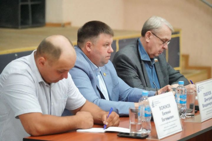 Жители Елыкаевской территории встретились с главой округа