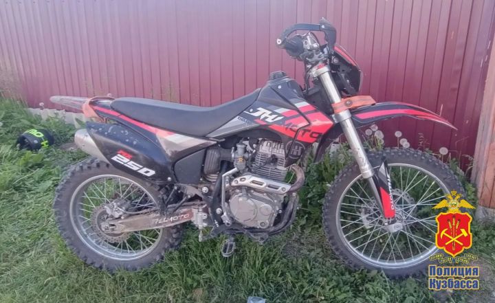 В Кемеровском округе 15-летний питбайкер сбил 11-летнюю девочку на велосипеде