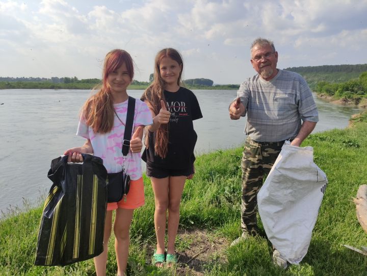 Убрали мусор на Томи