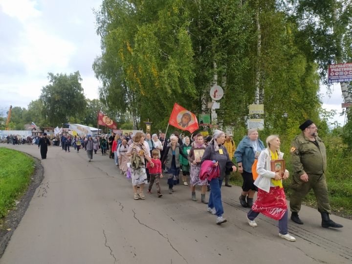 Крестный ход прошёл из Кемерово в Елыкаево