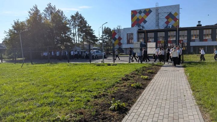 Школьники научились быстро эвакуироваться из здания