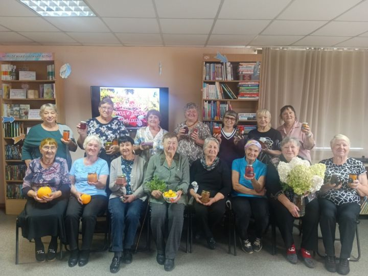 Огородники встретились в Ягуновской библиотеке