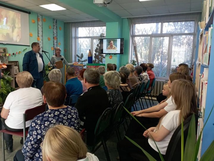 Встреча с писателем прошла в Звездном
