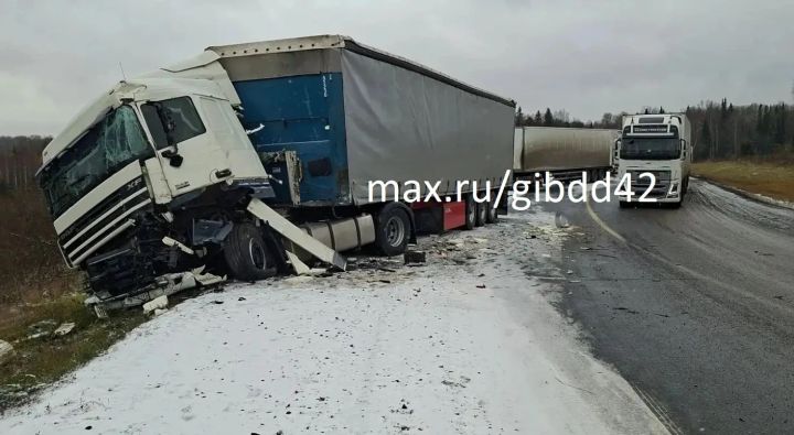 Сотрудники Госавтоинспекции ликвидировали затор после аварий