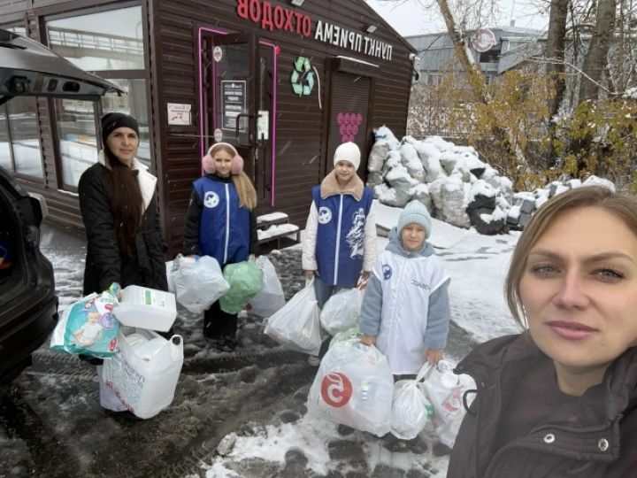 Собранный мусор сдали в пункт приема