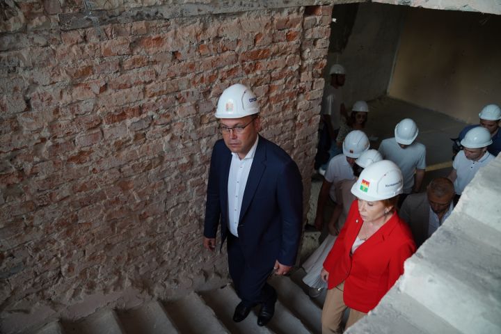 Илья Середюк: ремонт Дома культуры в посёлке Металлплощадка завершим на высоком уровне