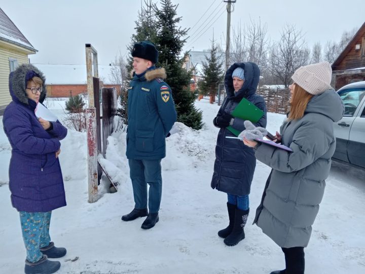 Противопожарный рейд прошёл в Береговой и Смолино