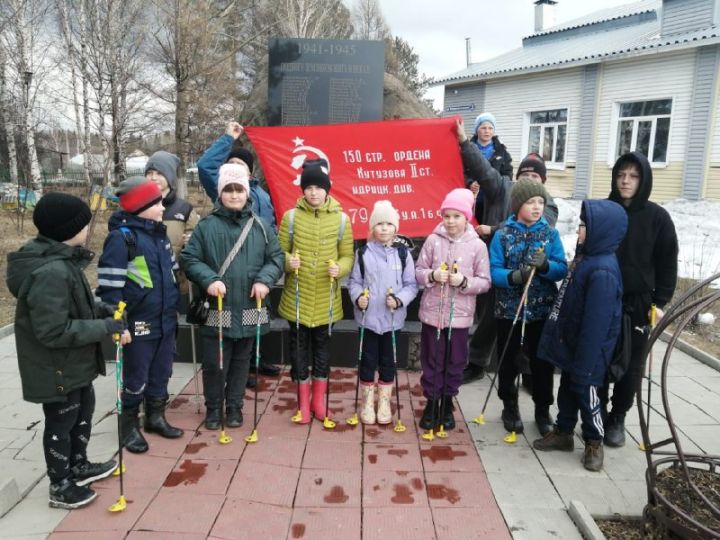 В Кемеровском округе отметили День геолога.