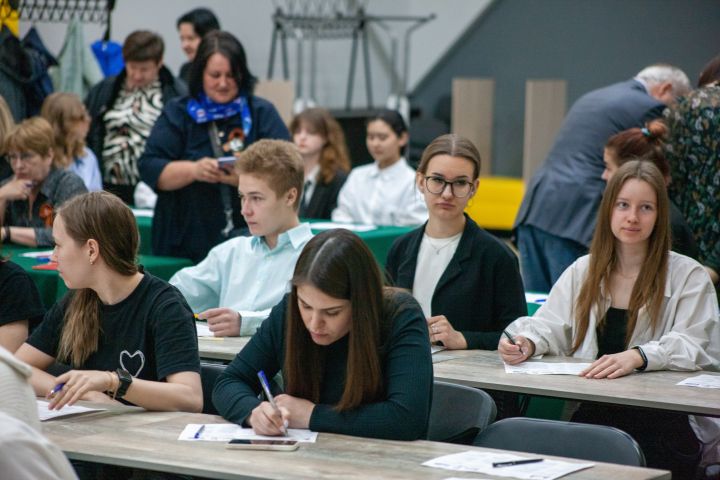 Межрегиональный диктант прошёл в Новостройке