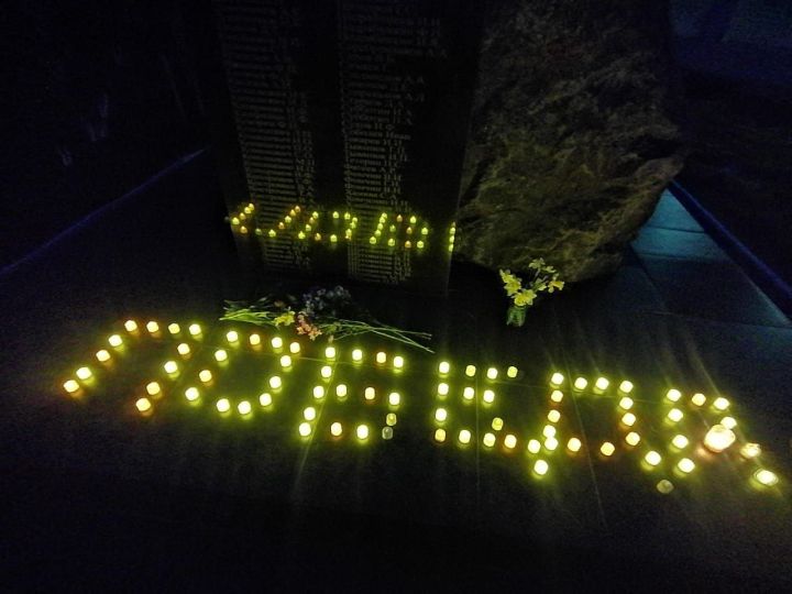 Свечи памяти зажгли в честь погибших на войне