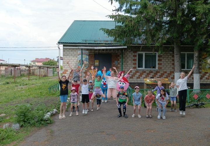 Летние чтения открылись в Ягуновской библиотеке