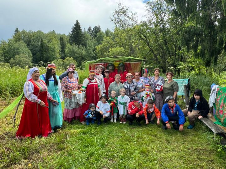 В Арсентьевке познакомились с традициями сенокоса