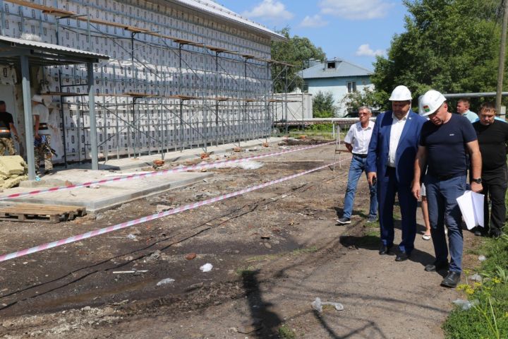 Как идёт ремонт школы искусств в Новостройке?