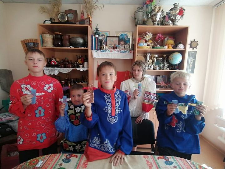 Час истории «И час настал, крестилась Русь» прошёл в Арсентьевском ДК