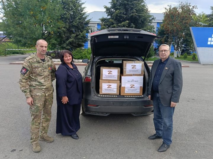 Депутаты Кемеровского округа передали гуманитарную помощь