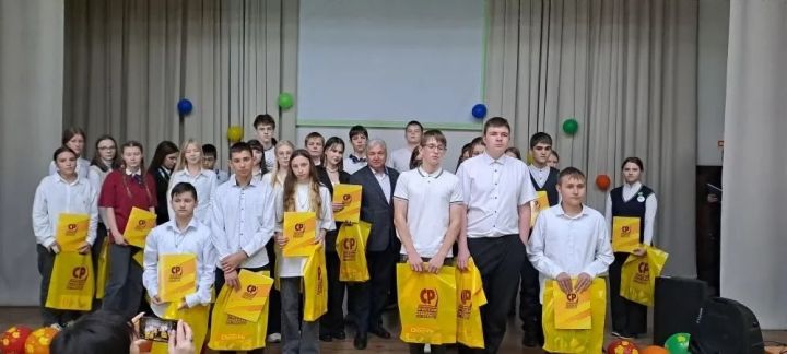 Школьники со всего округа погостили в Ясногорском