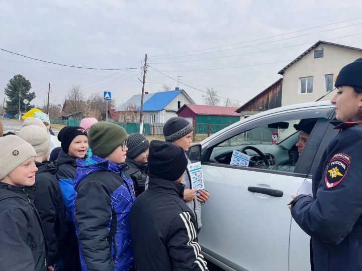 Школьников Щегловского научили внимательно переходить дорогу