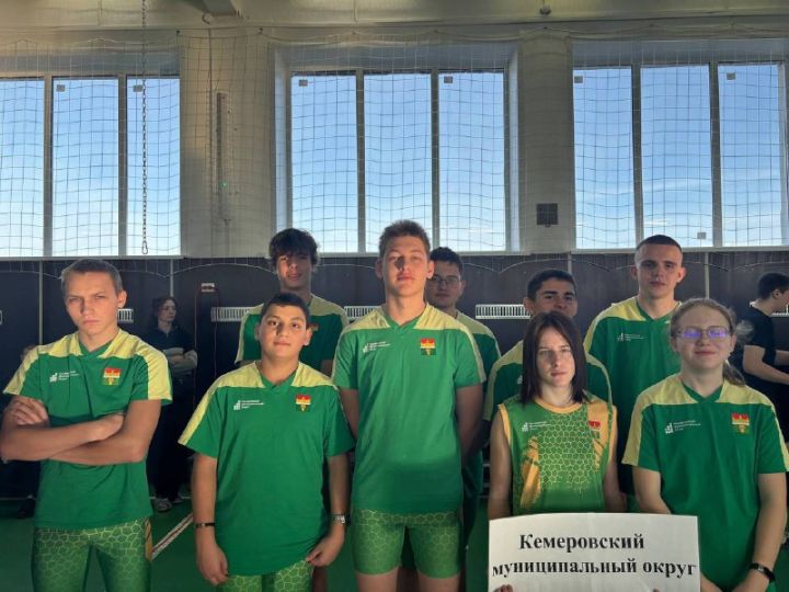 Гиревики вернулись с турнира с наградами и разрядами