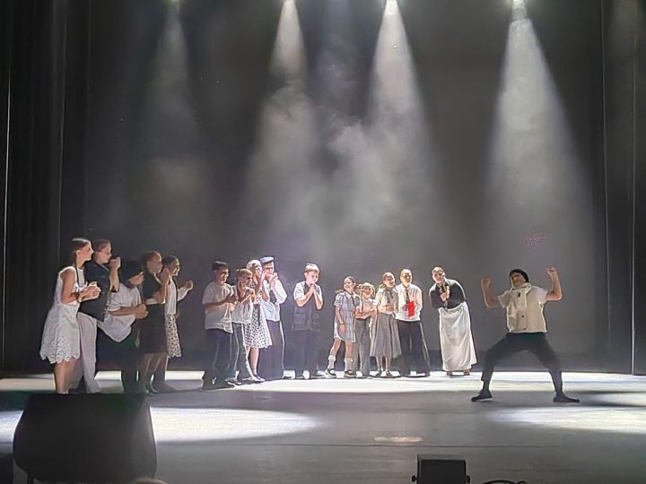 Детский театр представил миниатюру на региональном конкурсе