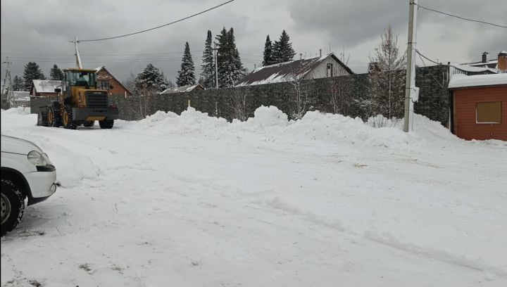 В Андреевке убрали опасную горку
