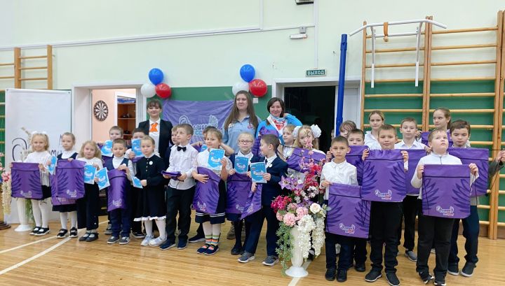 Первоклассников Мазурово приняли в «Орлята»