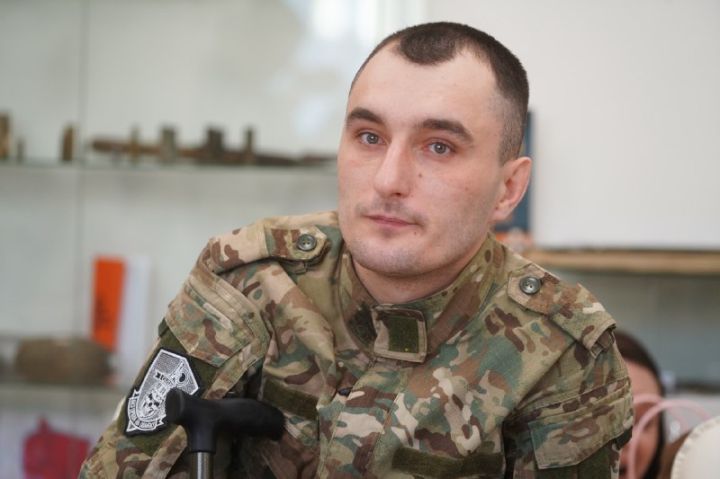 В Береговой встретились с героем-военным