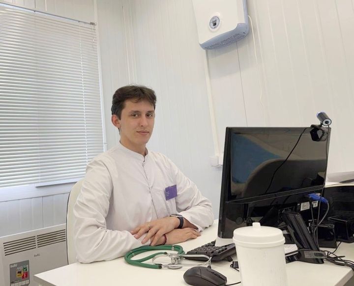 В деревне Упоровка к работе приступил молодой фельдшер