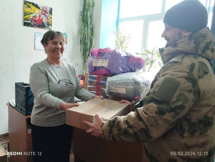 Детям в Луганск доставили помощь