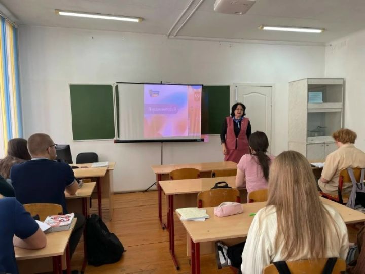 Школьники узнали, чем заняты депутаты