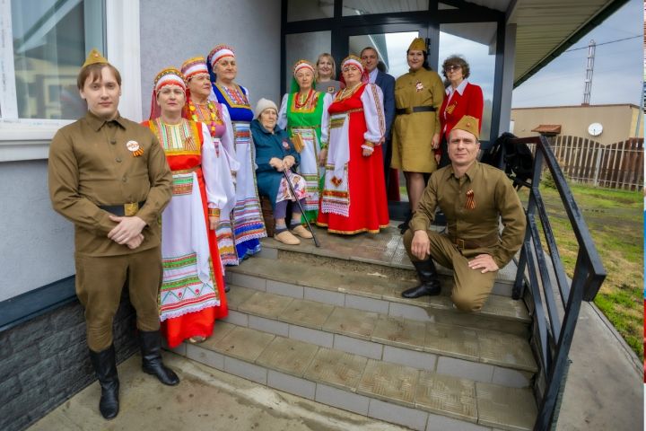 В Береговой территории поздравили ветеранов