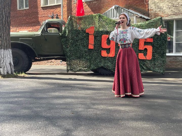 Ветеранов Елыкаево поздравили с наступающим праздником
